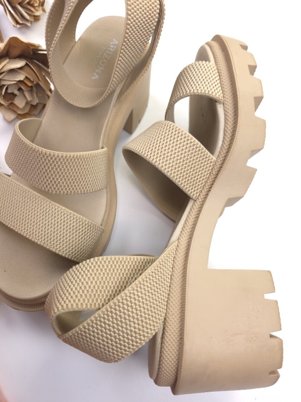 Arizona Neutral Beige Women's Strappy Comfort Sandals Sz 8 - Picture 9 of 11